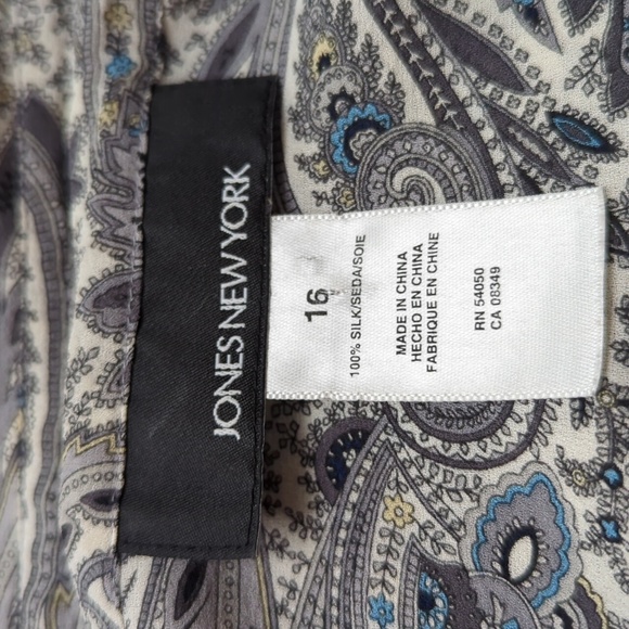 Long sleeve silk blouse, size 16 - Picture 3 of 3